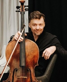 Рустам Комачков