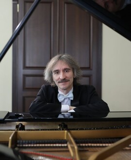 Евгений Михайлов